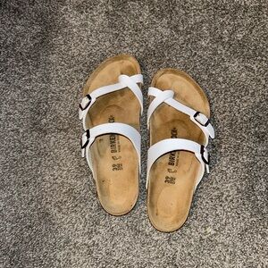*Very* Lightly Worn Birkenstock Sandals